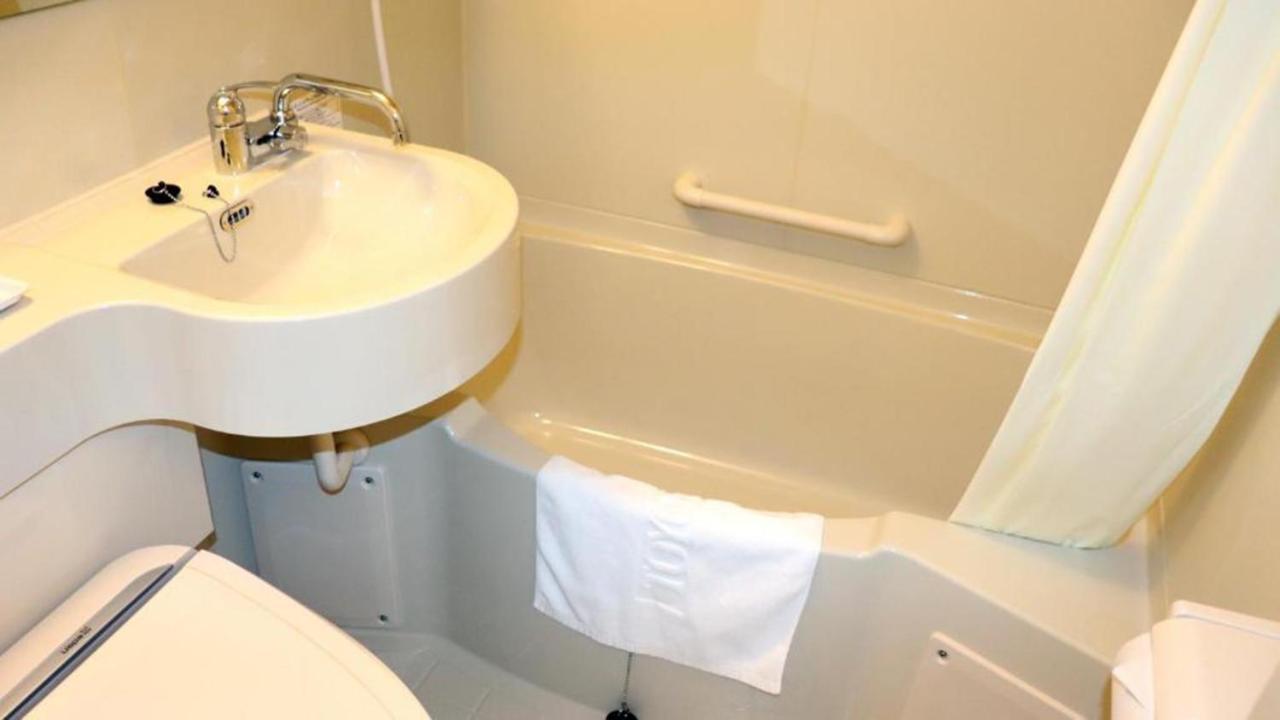 Toyoko Inn Hiroshima-Eki Stadium Mae Eksteriør bilde