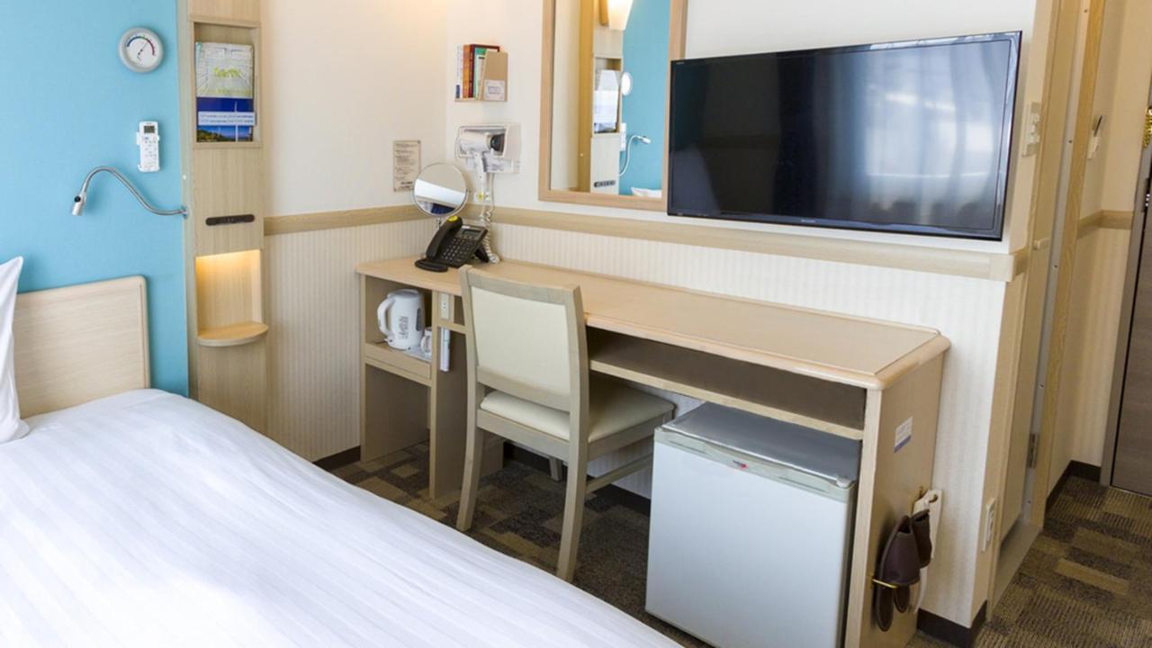 Toyoko Inn Hiroshima-Eki Stadium Mae Eksteriør bilde
