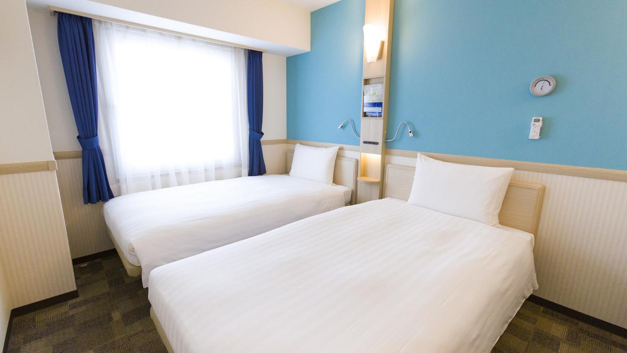 Toyoko Inn Hiroshima-Eki Stadium Mae Rom bilde
